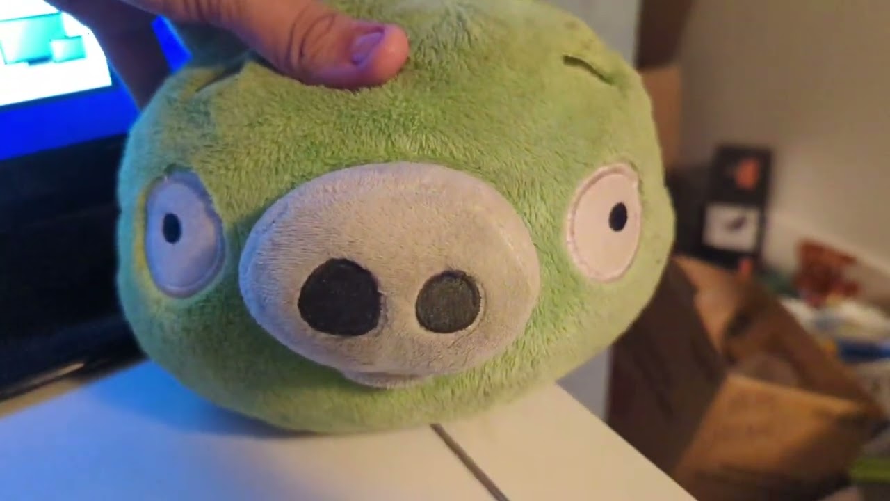 Flick Duck (PB&J Otter) Watches the THX Logo