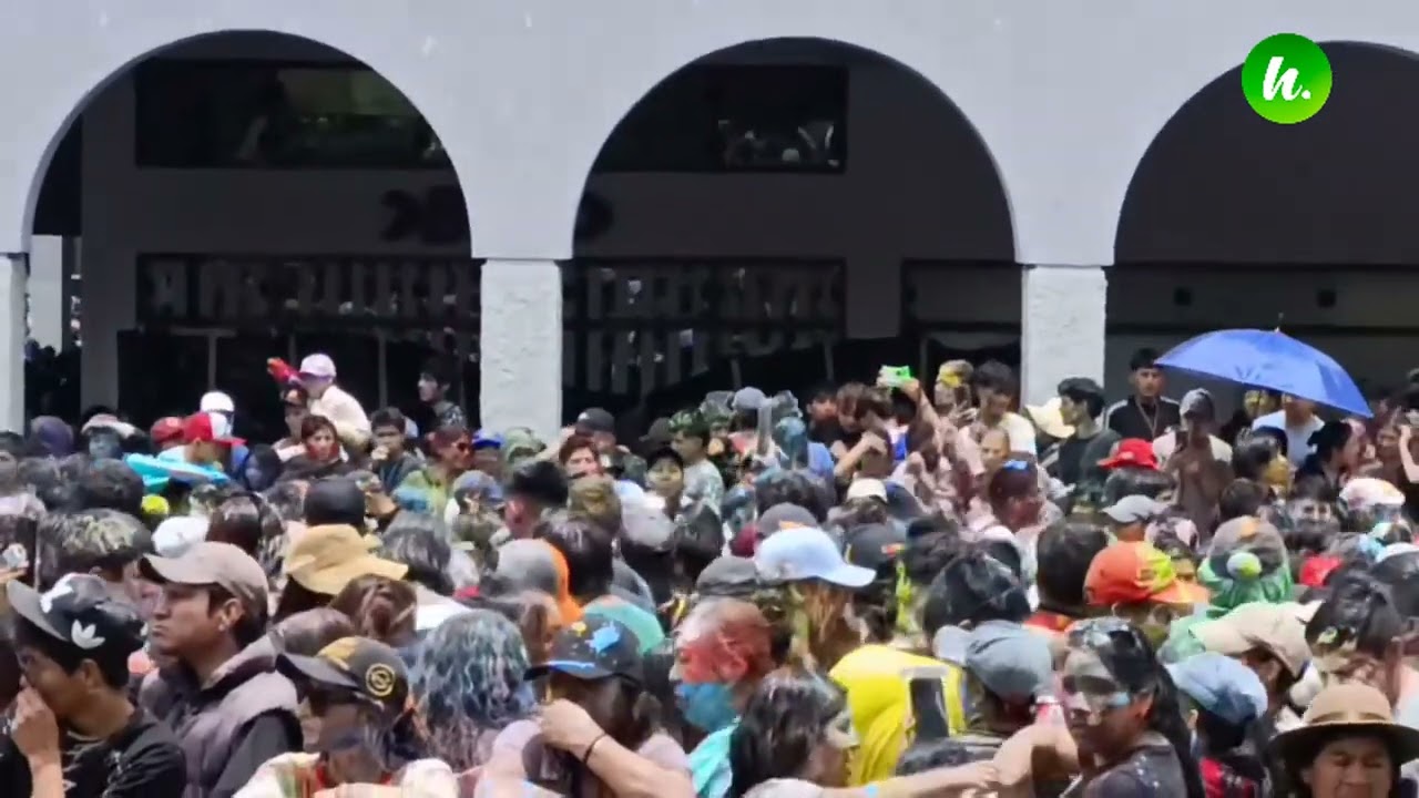 CARNAVAL HUARAZ ENCUENTRO DE CRUCES