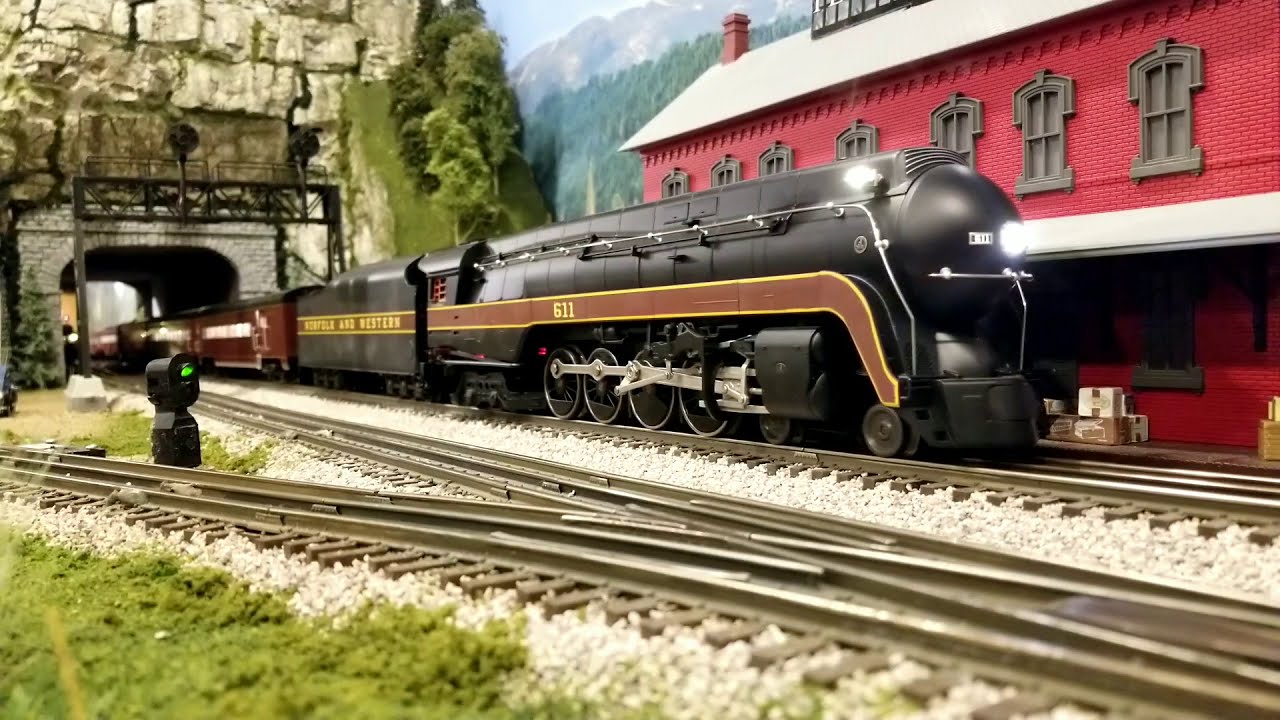 Lionel Legacy N&W #611 