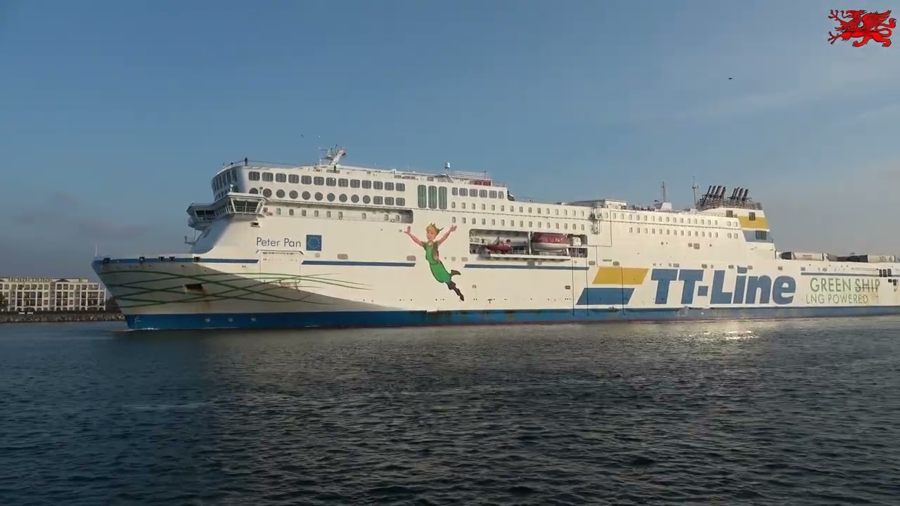 03.03.2026 Warnemünde die Fähre Peter Pan (TT-Line).