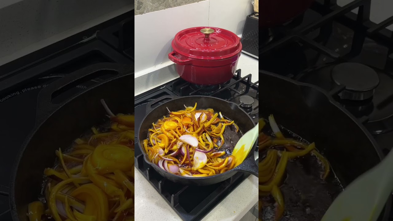 Ewa Agoyin - Agoyin Beans  #youtubeshorts #cooking #food #recipe #shortsafrica #pullupyoshorts