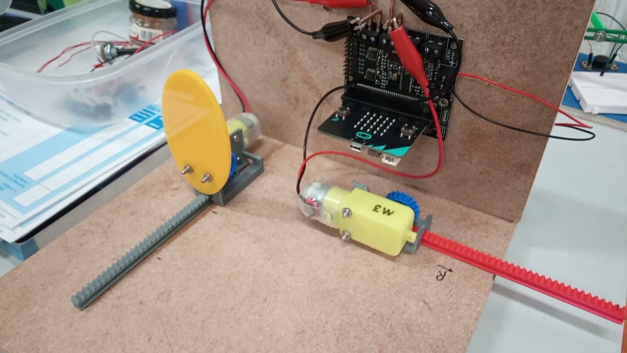 DC motor control, using Micro:Bit