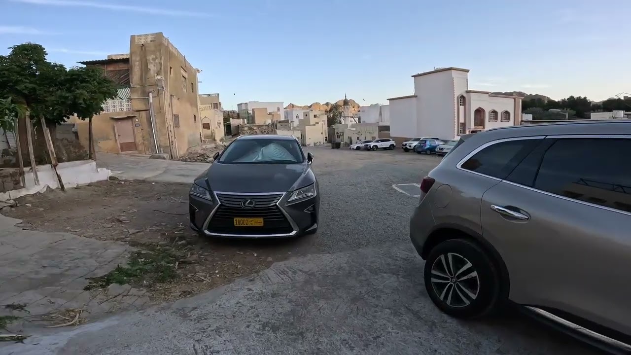 walking through the alleys of old muscat - مشيا بين ازقة وحواري مسقط القديمة