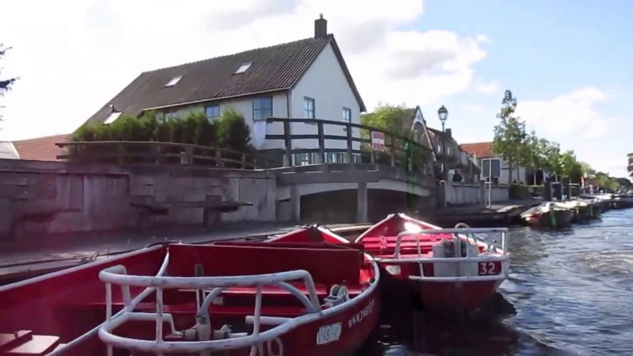 Bootstour in Giethoorn auch klein Venedig genannt in Holland