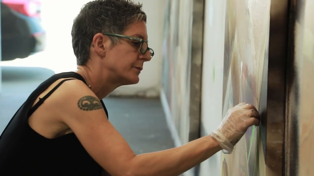 KIM MANFREDI : UNINHIBITED GAZE
