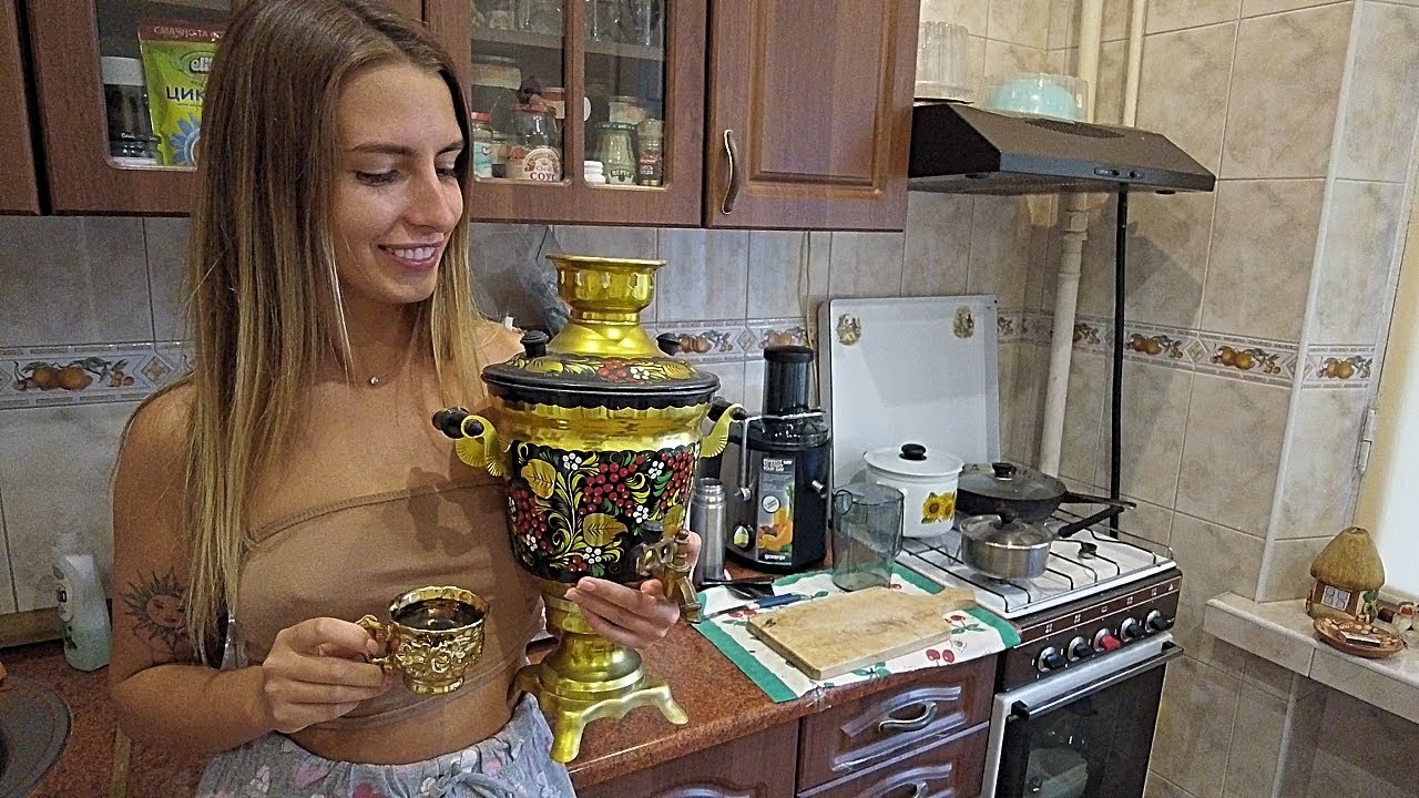 Typical Ukrainian Apartment Tour | how people live in Ukraine 2021
