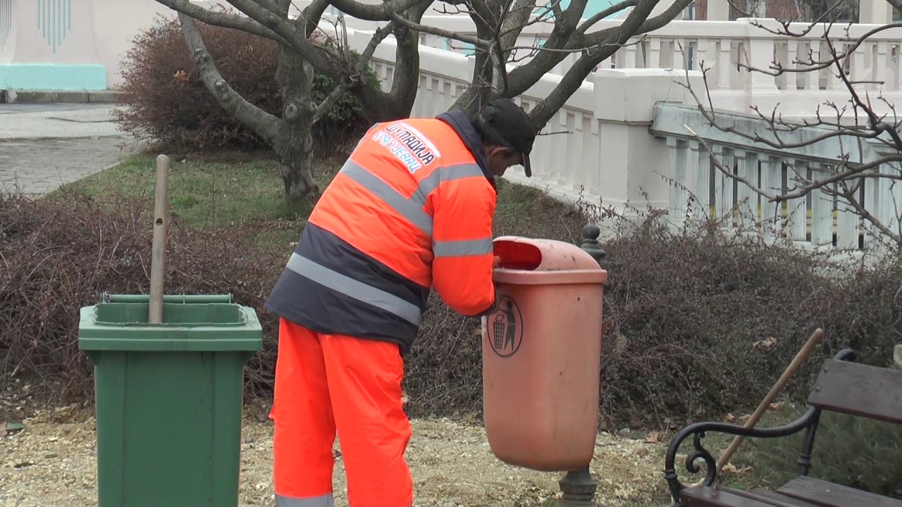 Kragujevački komunalac pronašao 800 hiljada dinara i vratio vlasniku