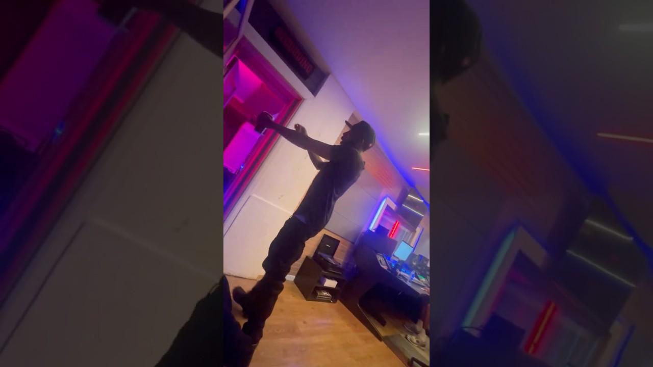 &ldquo;BANGEM SMURF&rdquo; BEHIND THE SCENES WITH FREESTYLE.