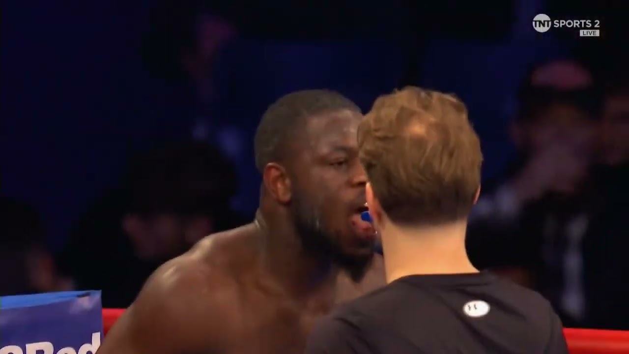 Aloys Junior vs Lewis Oakford