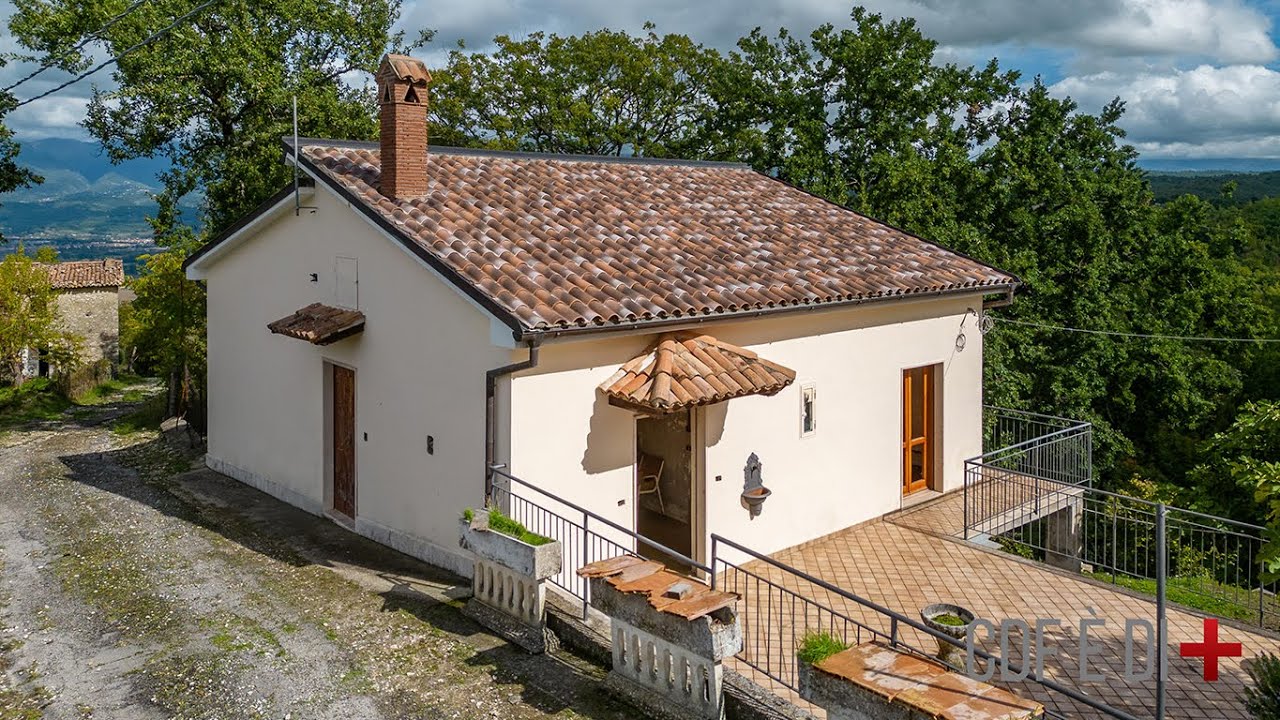 Visita dell'immobile | Sant´Elia (RI), Italy | Villetta in montagna con magazzini, sorgente, terreno
