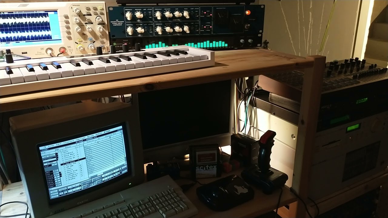 Duke Nukem 3D Intro Theme played with an Atari ST and Cubase