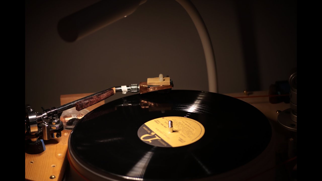 My vinyl rig sucks! Problem might be with your record collection.