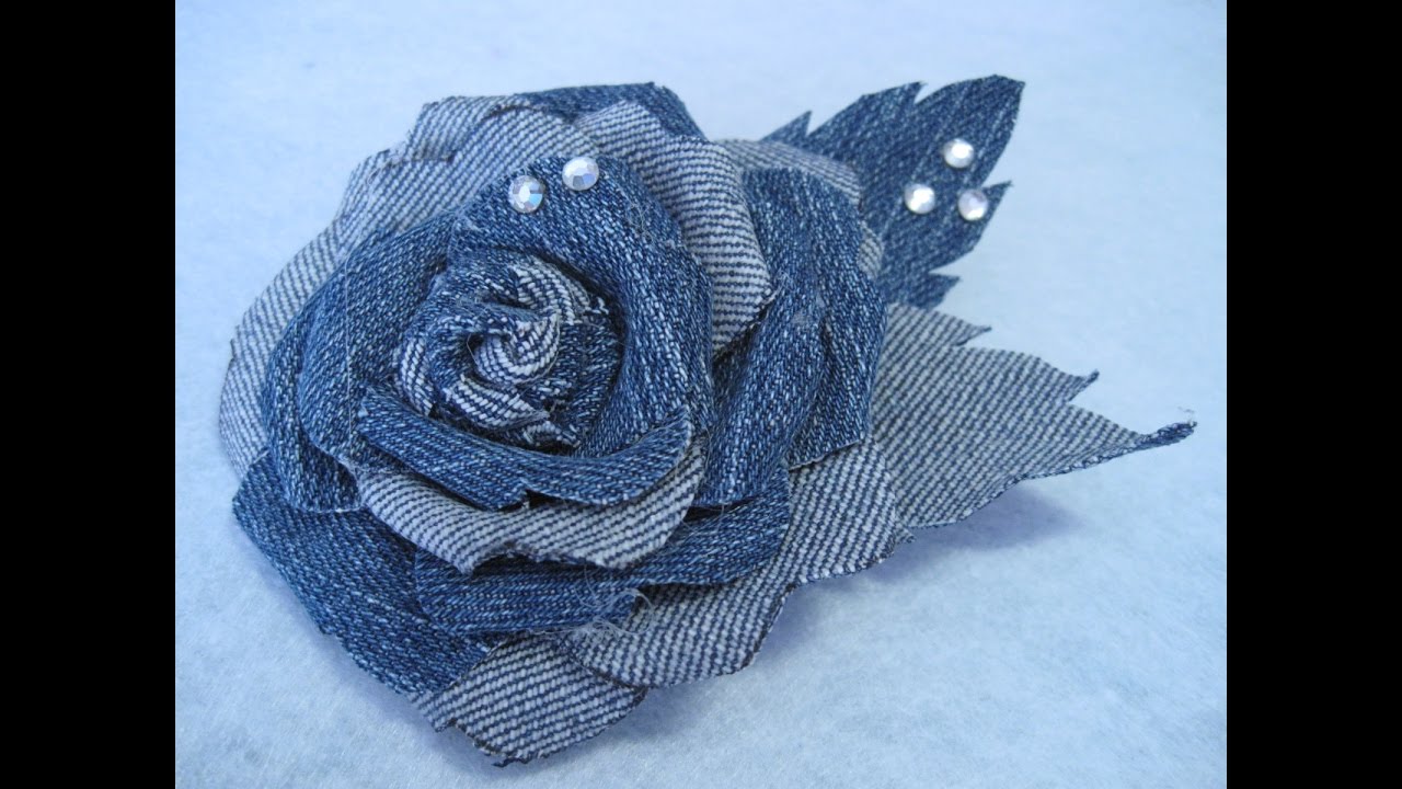 #DIY -#Flor de mezclilla en tela de jean reciclada  con cristalitos de strass