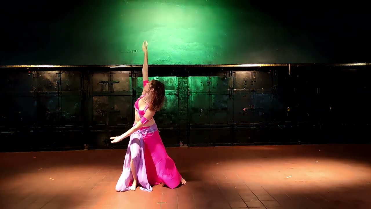 Laura Bellydance - Deutsche Meisterschaft 2021, ONLINE, Contemporary OT