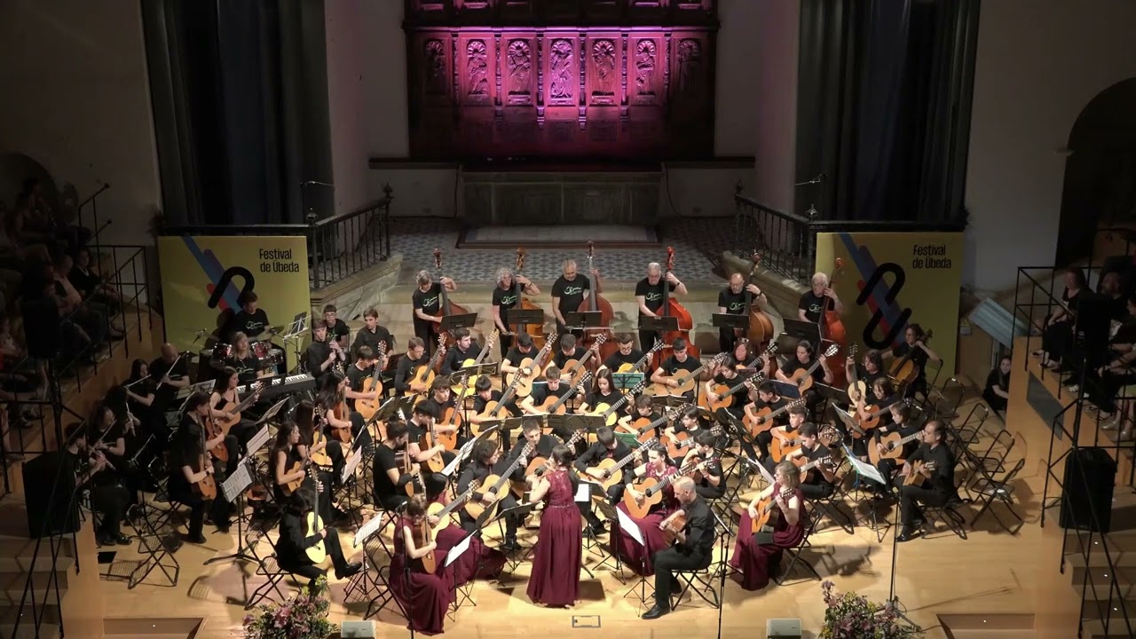 Un Beso y una Flor, Orquesta de Guitarras de Albacete y OGCU Maria de Molina, Festival de Úbeda