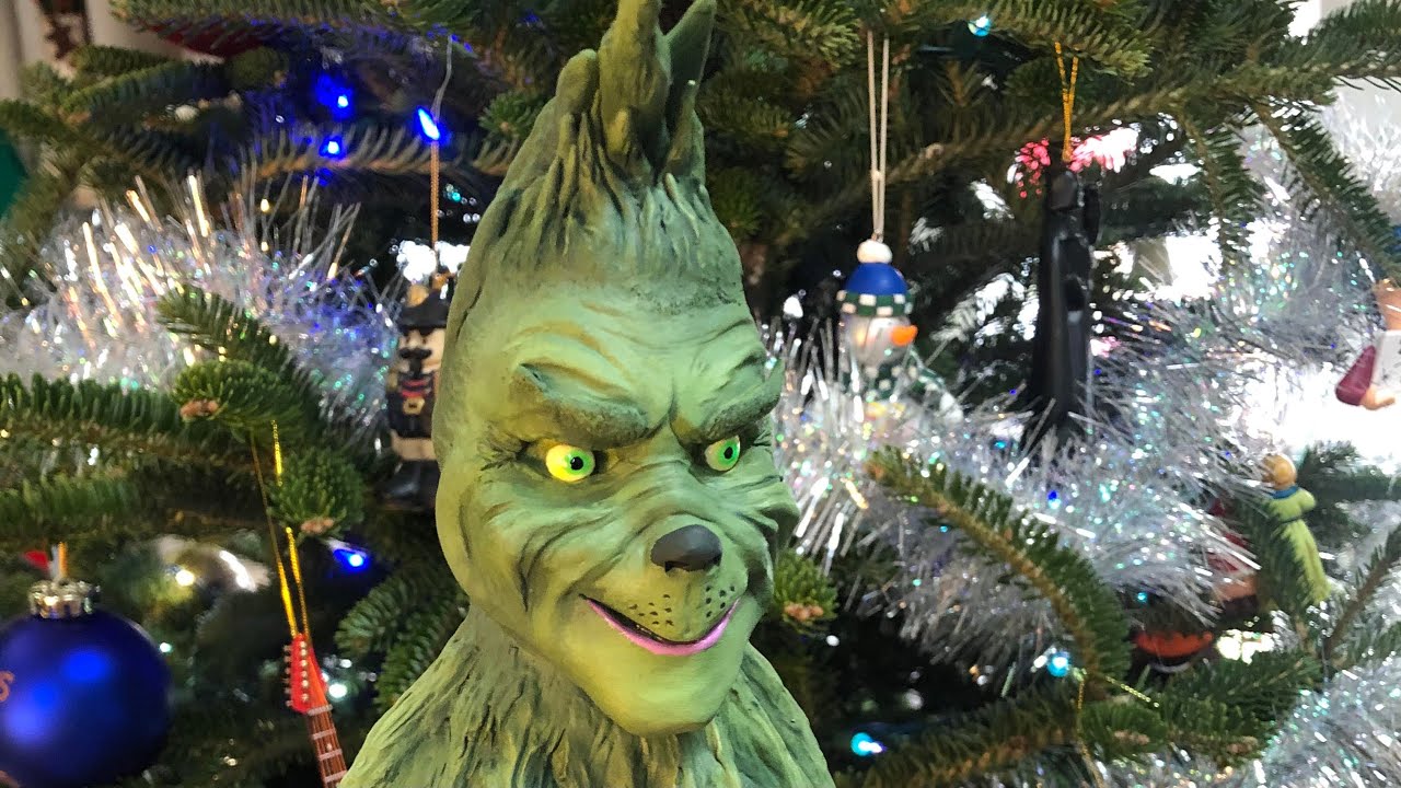 Sculpting THE GRINCH with Sculpey Clay