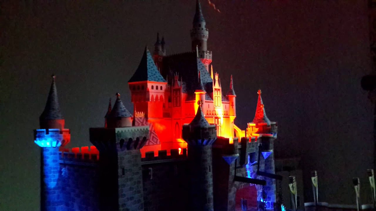 Sleeping Beauty Castle Paper Model at Disneyland California by Alexandre De Araújo