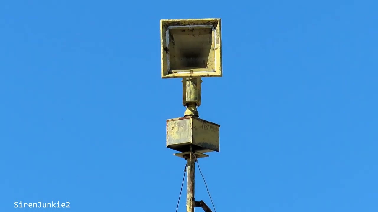 Federal Signal Thunderbolt 1000 - 1 minute alert & attack - Racine, WI