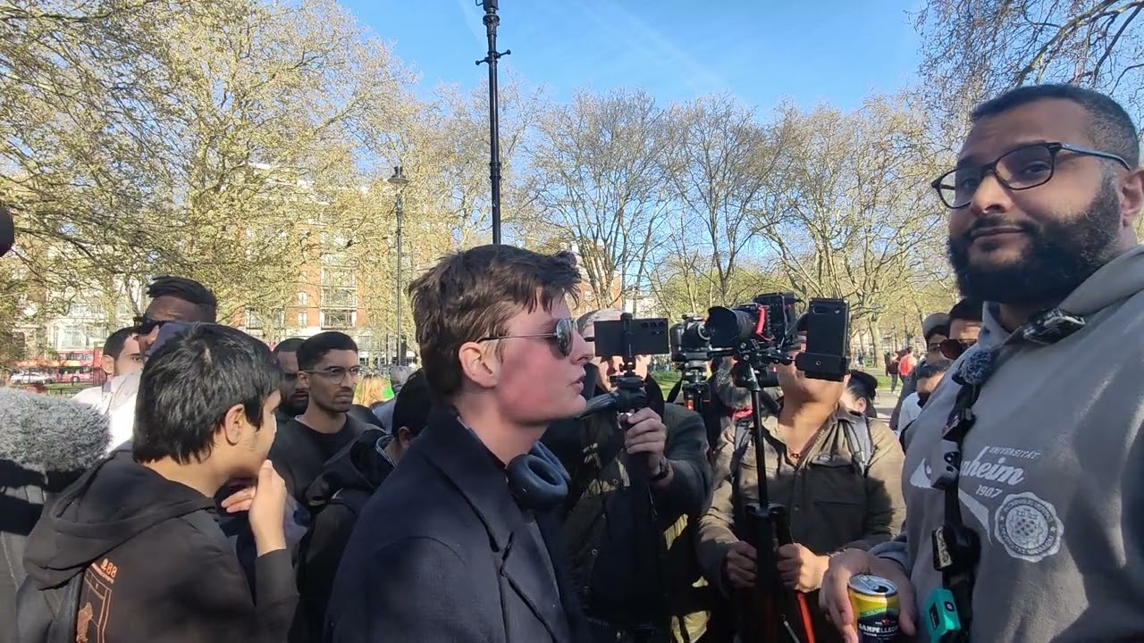 Возвращайся в школу, детка! | br Мухаммад в хиджабе | уголок для ораторов