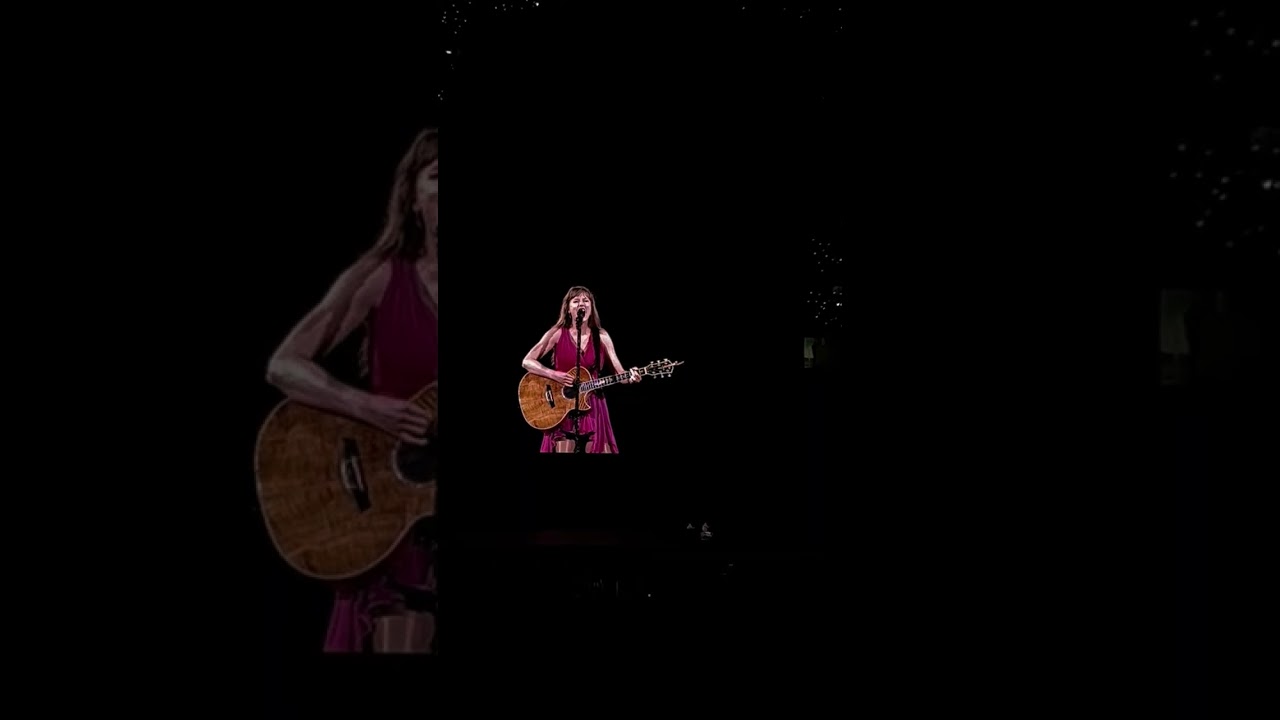Taylor Swift London night 7 guitar surprise song 19/08/2024