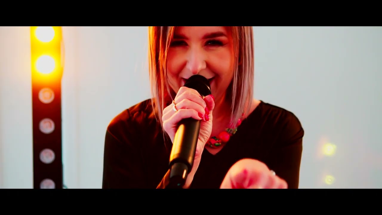 ALEKSANDRA PRAJSNAR & DJ GREGOR - 