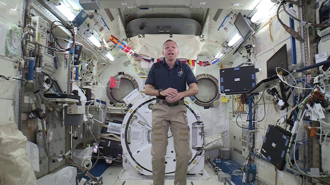 ISS Commander Randy Bresnik to ESC USA 2017 graduating class