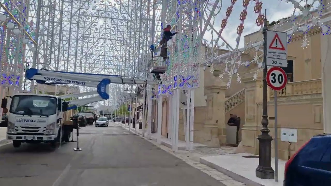 Diso SANTI FILIPPO E GIACOMO festa 2023. Allestimento delle sontuose luminarie. Accensione 30 Aprile