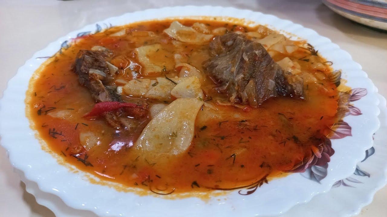 Fasole verde cu oase afumate ca la Ardeal de la Bunica ♥️