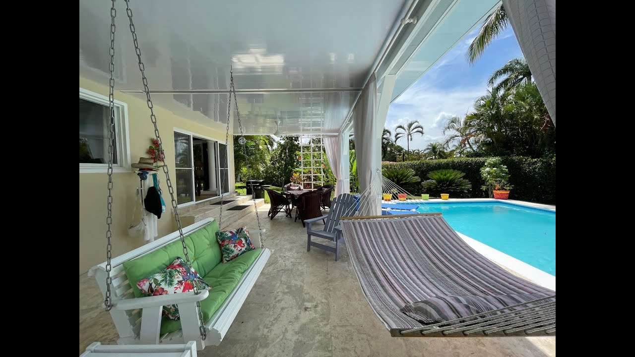 Beautiful home in Casa Linda, Sosua. Very private lot, large pool with jacuzzi. Paradise! SOLD