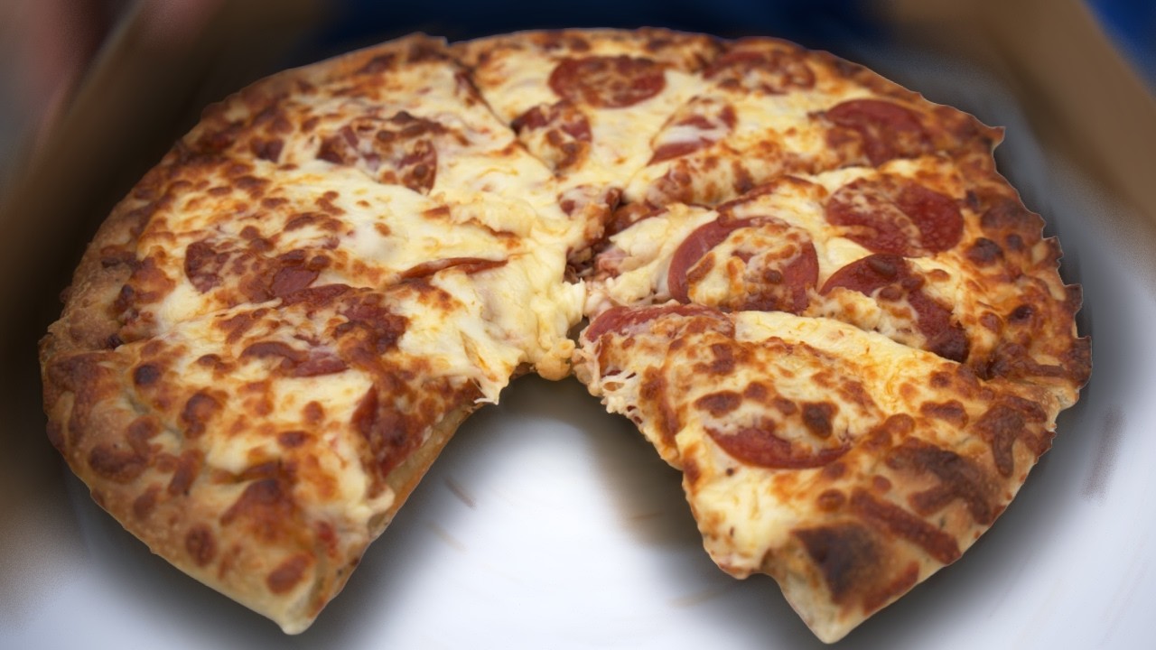 North Face Pizza | Pepperoni Pizza Review!