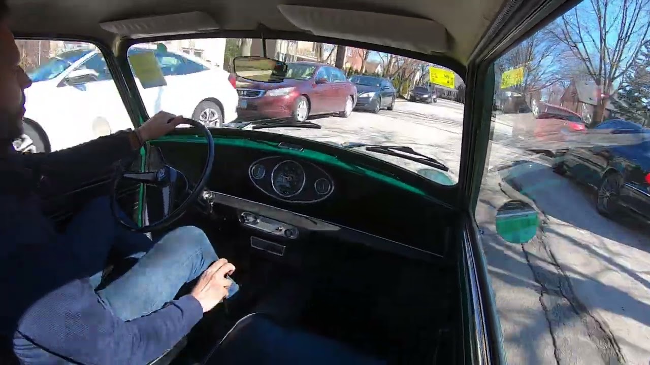1973 Morris Mini 850 de Luxe - driving video