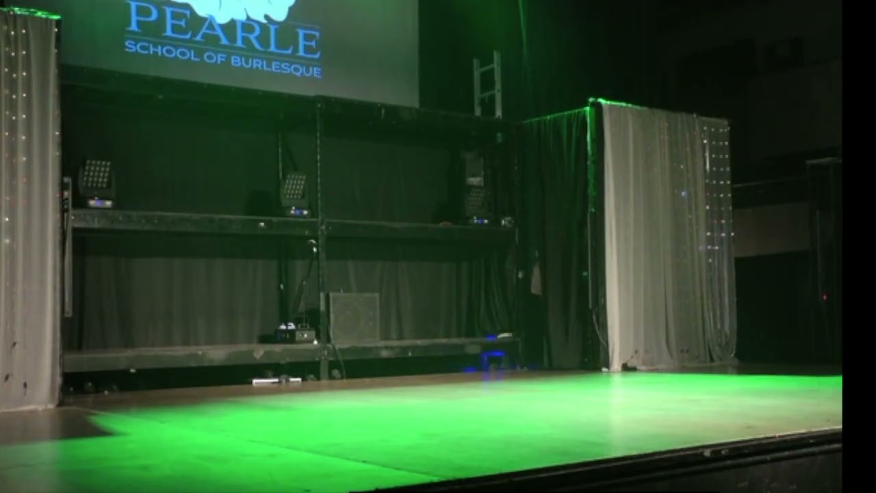 The stage debut of Juicy LaBooté
