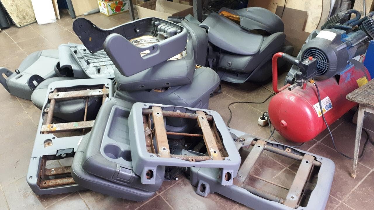 Hyundai Grand Starex seat  raised from hell. Сидения восставшие из ада.