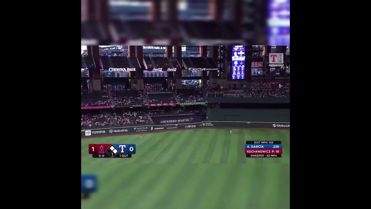 TABLAZO DE Adolis Garc&iacute;a su 18 de la temporada #mlb #sports #baseball #beisbol #homerun #rangers