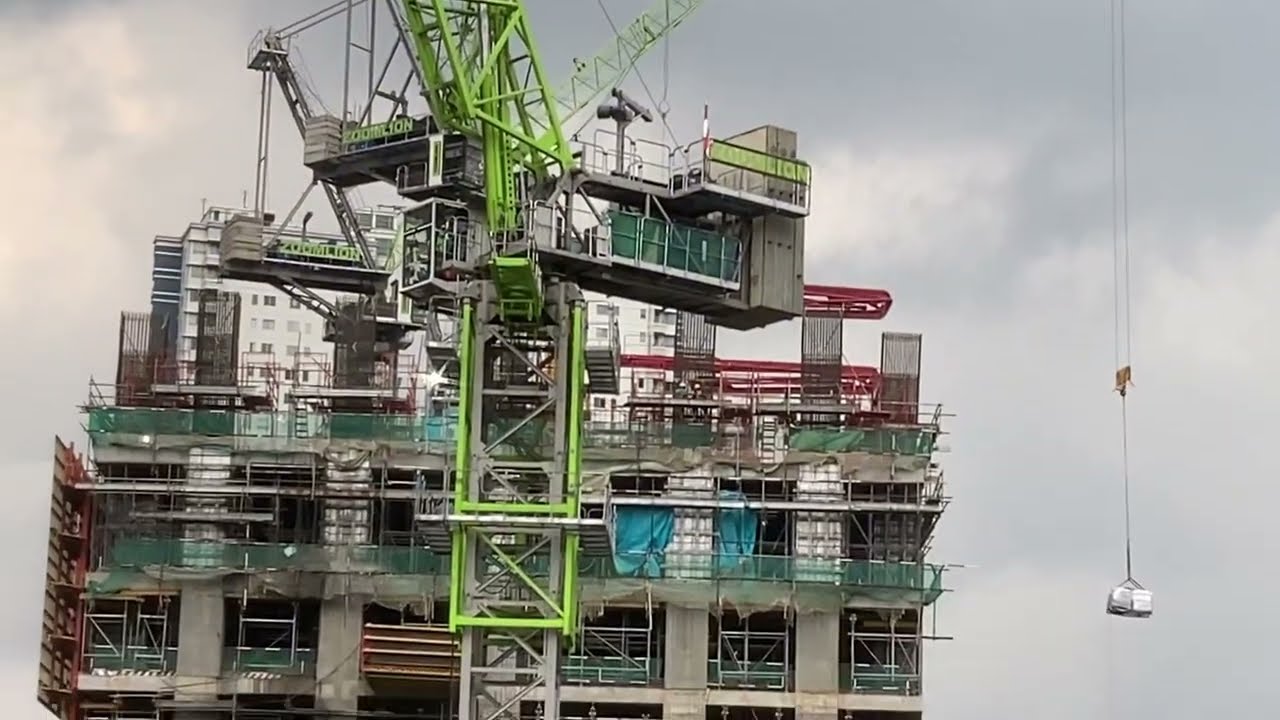 MENARA TWO SUDIRMAN SEMAKIN MENJULANG TINGGI