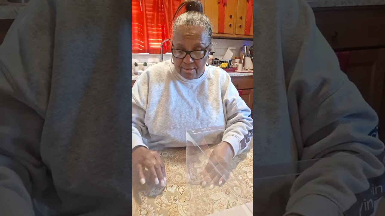 How to assemble a cake box