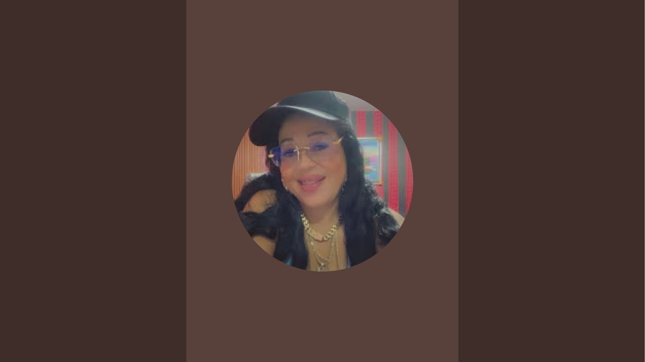 ANA NEVER   est&aacute; en vivo