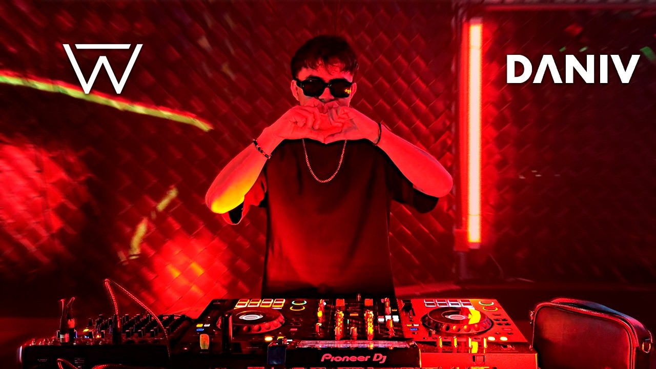 LATIN HOUSE | DANIV X B•WHITES