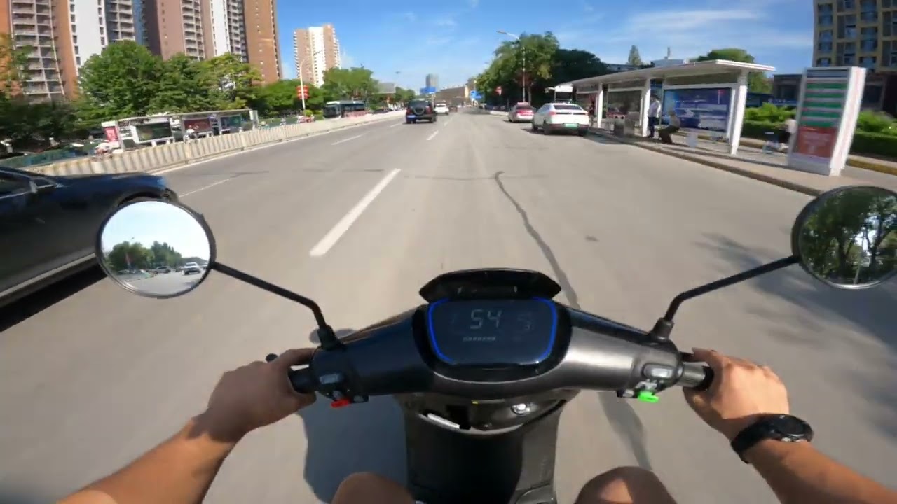 Segway Ninebot E100 | Tentacled Nessie MotoVlog vol.15 | Ride in China