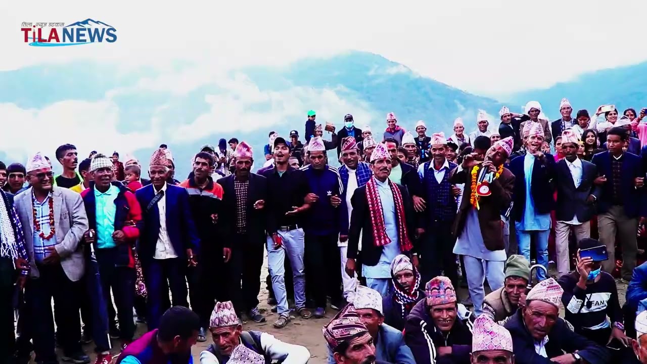 बिपना सिंह र ऋषिराम आचार्यको देउडा भिडन्त । बिपनाले बाख्राको गोठालो भने पछि भयो खैला बैला ।।