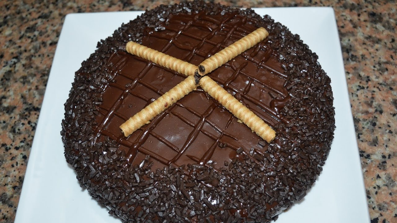 كيك بالشكلاط سهل و لذيذ بكريمة جد رائعةCake au chocolat facile
