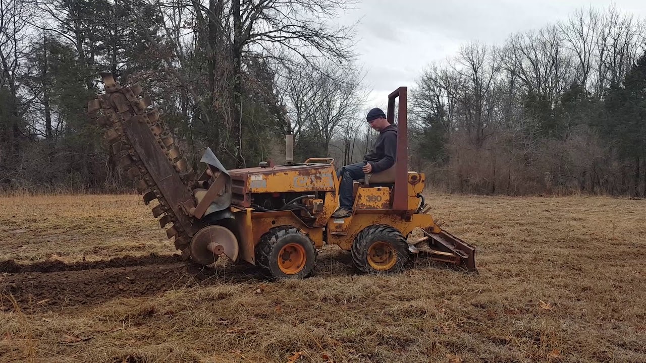 CASE 360 TRENCHER