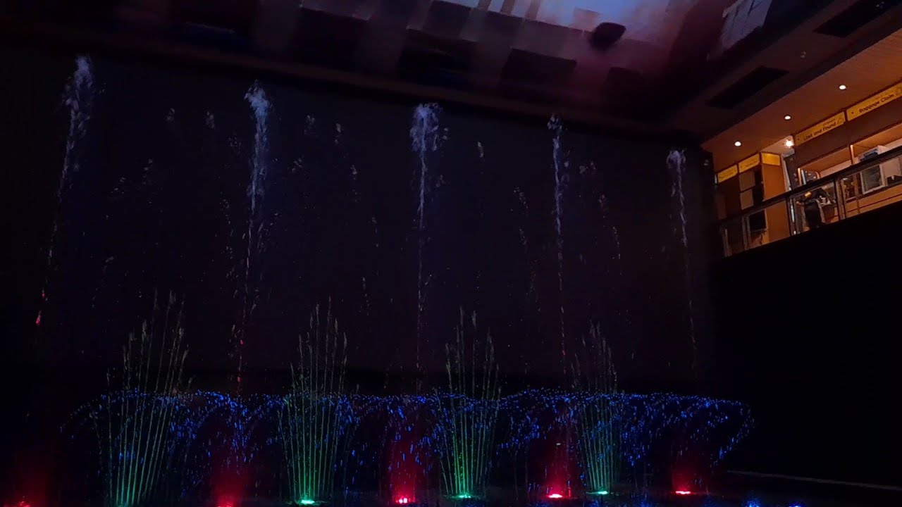 Dancing Fountain Grand Indonesia 211225 (5 PM) || Sleigh Ride Christmas