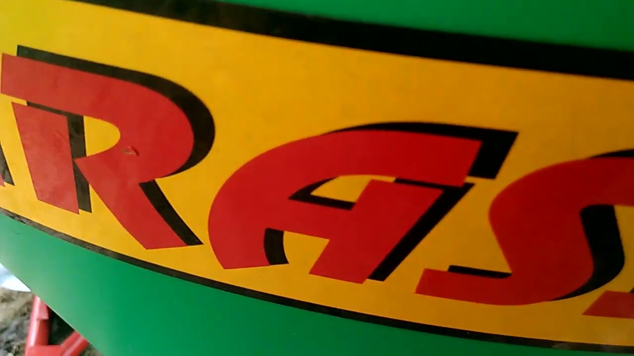 STALOVY Rozsiewacz nawozu 500 l Grass-Rol prezentacja BARCHACZÓW 40, 731-30-20-15