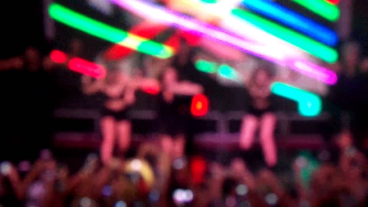 Wanessa - Intro + Dna Flexx Club em 13/07/2013