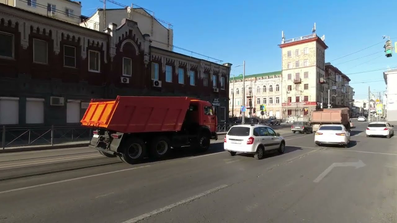 Ростов-на-Дону. Улица Станиславского. 3 июля 2024 года. Жара бьёт все рекорды.