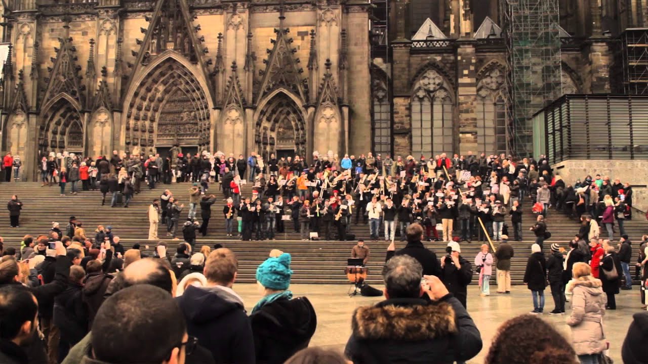 COLOGNE CHRISTMAS MEDLEY FLASHMOB