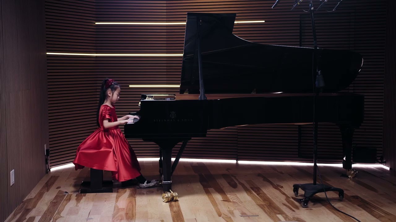 Wolfgang Amadeus Mozart: Fantasia in D minor, K. 397 by Julie Jia