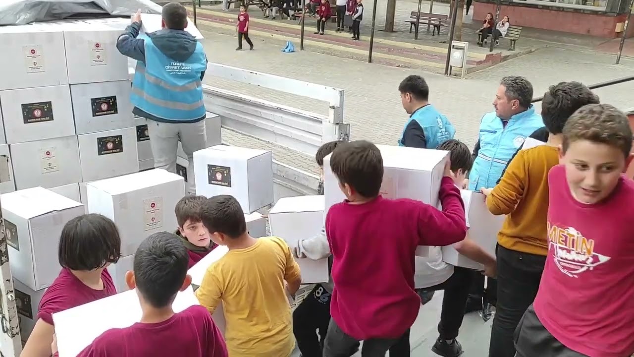 Elbirliğiyle yaralarımızı sarıyoruz