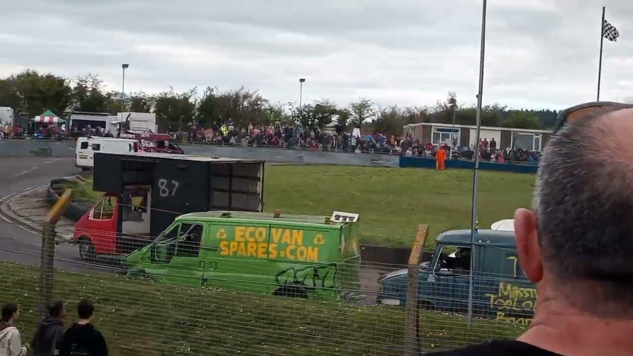 Mendips Raceway 18/4/22 Van Bangers Final (Part 1 due to red flag)